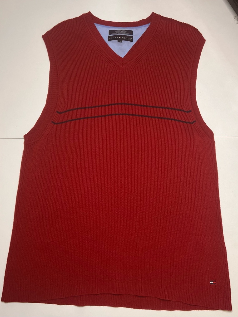 2006 Vintage Tommy Hilfiger Men’s Red V-Neck Knit Sweater Vest